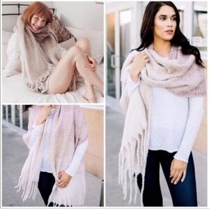 3 For $15 SaleMer Sea Soft Beige & Pink Scarf/ Shawl with Fringe Cozy Soft 21x80